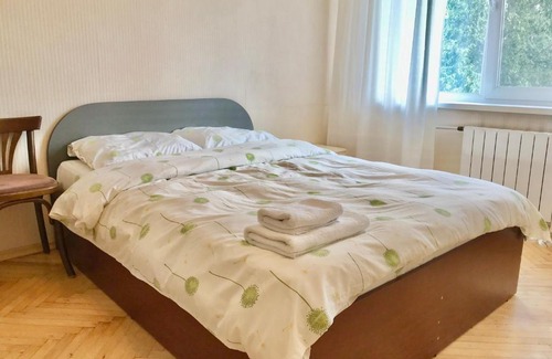 Solomjanskyj Apartment | Apartment on Garmatna (Harmatna). Kiev. Ukraine.