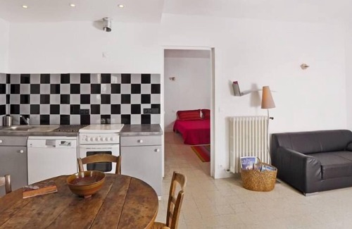 Grasse Apartment | Apartment on the ground floor of villa for two couples or couple with children