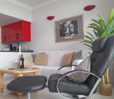 Fuengirola City Centre Apartment | Apartment on the harbor, first line with beautiful sea view in 4 star hotel