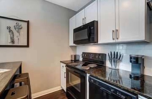 Scioto Mile Apartment | Apartment on the River