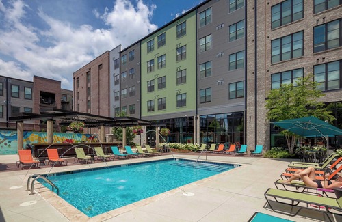 Scioto Mile Apartment | Apartment on the River