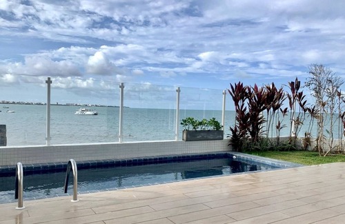 Jardim Oceania Apartment | Apartment on the sand on the beach with private pool