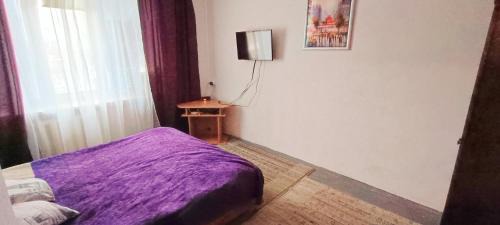Solomjanskyj Apartment | Apartment on Vadim Hetman street 38 - industrial bridge