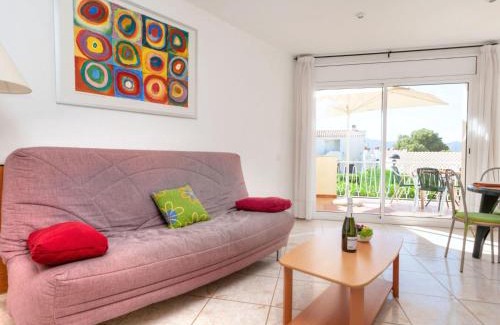 Llanca Apartment | Apartment Palmiers I-4 by Interhome