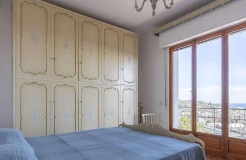 Diano Castello Apartment | Apartment Paradise View in Diano Marina - 6 persons, 3 bedrooms