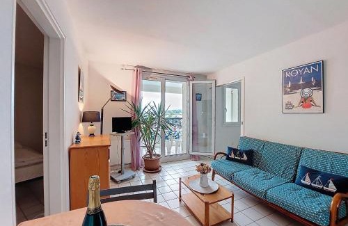 Pontaillac Apartment | Apartment Parc de Pontaillac-10 by Interhome