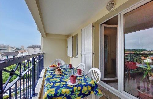 Pontaillac Apartment | Apartment Parc de Pontaillac-10 by Interhome