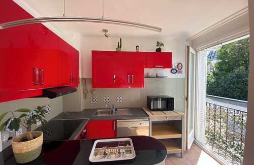 Clignancourt Apartment | APARTMENT PARIS MONTMARTRE, Exceptional view.