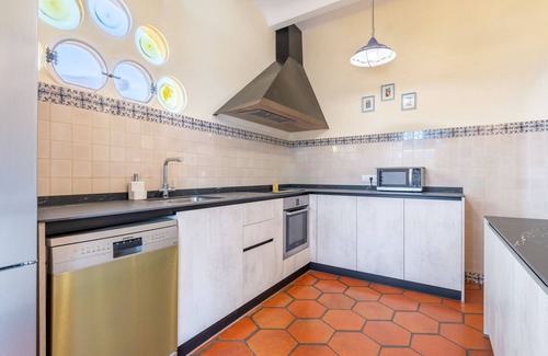 Soller Apartment | Apartment 'Petit Palau' with Sea View, Private Terrace and Wi-Fi