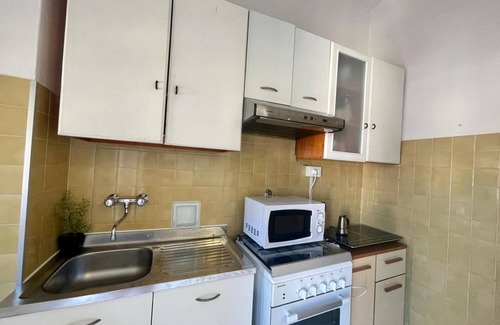 Finalborgo Apartment | Apartment "Petit Bijou" with Balcony & Wi-Fi