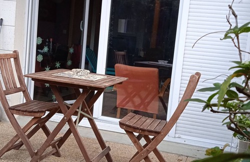 Saint-Denis Apartment | Apartment 'Plaine St Denis Paris Stade' with Private Terrace, Private Garden and Wi-Fi
