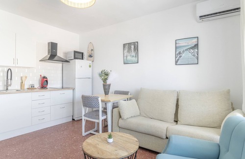 Chipiona Apartment | Apartment 'Playa Regla' with Balcony, Wi-Fi and Air Conditioning