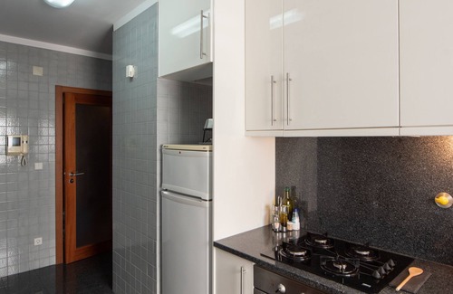 Leixões Condo | Apartment Portas do mar in condominium with swimming pool