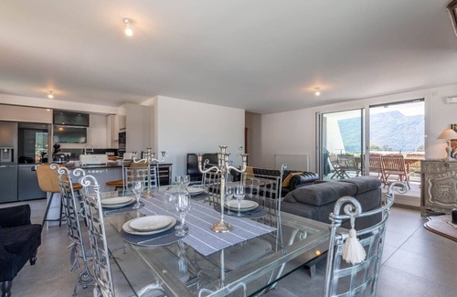 Aix-les-Bains Apartment | Apartment-Private Bathroom-Apartment