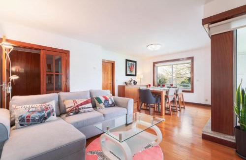 Lordelo do Ouro e Massarelos Apartment | Apartment Qian Rio Douro 2BR Free Parking