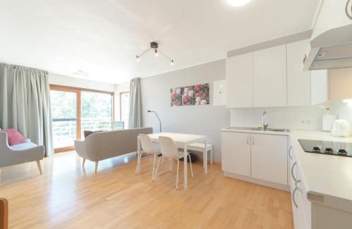 Bredene Apartment | Apartment Residentie Cannes 208 by Interhome