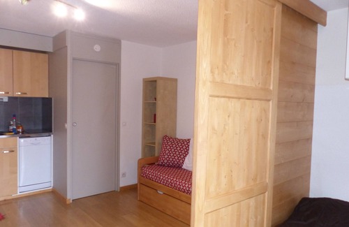 Val-Thorens Apartment | APARTMENT RESORT-CENTRE-PIEDS DES PISTES - RES. LA ROCHE BLANCHE SLEEPS 5