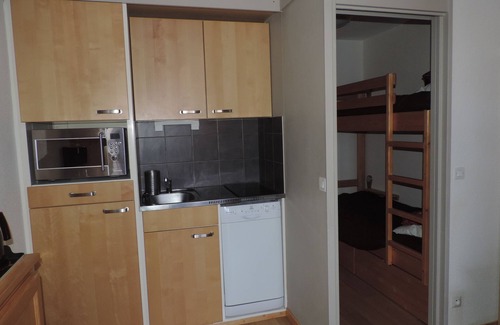 Val-Thorens Apartment | APARTMENT RESORT-CENTRE-PIEDS DES PISTES - RES. LA ROCHE BLANCHE SLEEPS 5