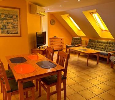 Heviz Apartment | Apartment Roman villa