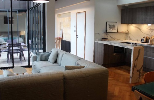 Chartrons Apartment | Apartment-rue Minvielle-Private Bathroom