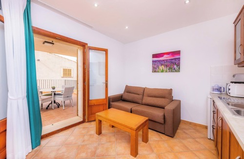 Ariany Apartment | Apartment 'S Hort Can Capità Familiar Terraza 4' close to the Sea with Shared Pool & Wi-Fi