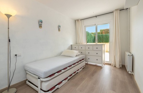 S'Agaro Apartment | Apartment "Sagarona Beach" with Shared Pool & A/C