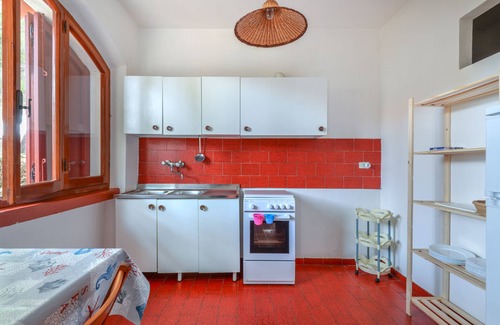 Cavo Apartment | Apartment 'Salita Bellavista Home' with Sea View, Private Garden and Wi-Fi