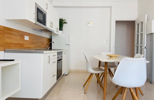 San Roque Apartment | Apartment 'San Nicolás' with Balcony and Wi-Fi