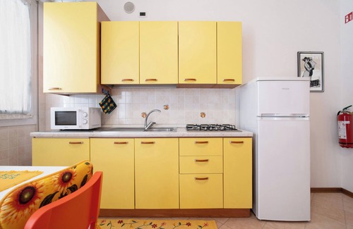 Lido di Jesolo Apartment | Apartment 'San Paolo 07' with Private Terrace and Air Conditioning