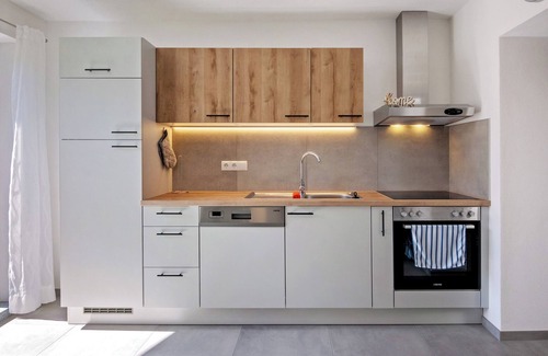 Sluderno Apartment | Apartment 'Schöneck Alpenrose' with Mountain View, Shared Terrace and Wi-Fi