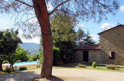Lisciano Niccone Apartment | Apartment Scoiattolo by Interhome