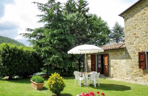 Lisciano Niccone Apartment | Apartment Scoiattolo by Interhome