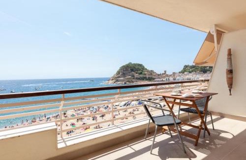 Tossa de Mar Apartment | APARTMENT SEA VIEWS on the BEACH