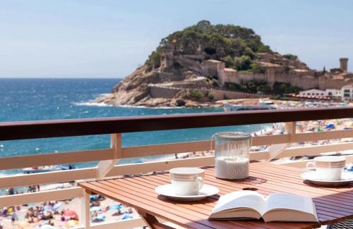 Tossa de Mar Apartment | APARTMENT SEA VIEWS on the BEACH