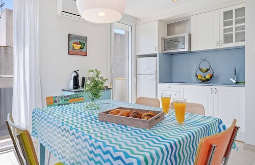 Costa Dorada Apartment | Apartment 'Sf2' with Wi-Fi and Air Conditioning