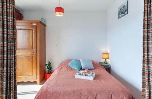 La Toussuire Apartment | Apartment Simiane-2 by Interhome