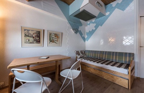 Tignes Apartment | Apartment sleeps 4 near convenience
