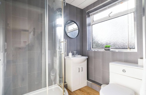 Bedlington Apartment | Apartment - Sleeps 3 - Pet Friendly - Parking