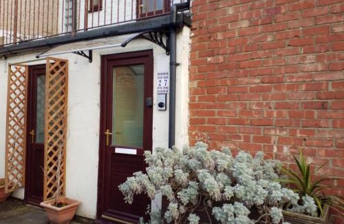 Guisborough Apartment | Apartment - Sleeps 4 - Pet friendly - Balcony