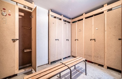 Bernex Apartment | Apartment 'Studio Pied Des Pistes - Bernex' with Mountain View and Balcony