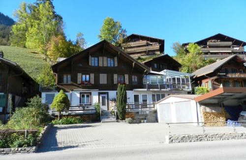 Zweisimmen Apartment | Apartment Studio Poli by Interhome