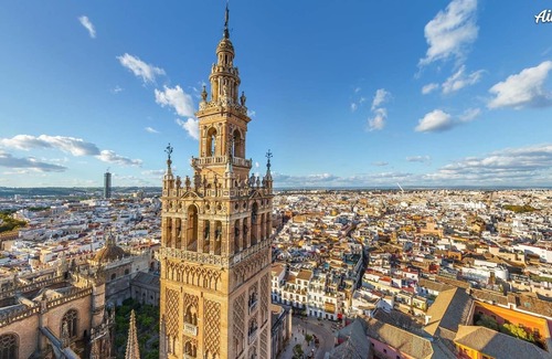 San Gil Apartment | Apartment 'Sunny Alameda' with Balcony, Wi-Fi and Air Conditioning