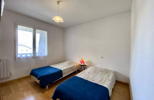 Barcelonnette Apartment | Apartment T3, for 5 people, residence with private outdoor parking, near the Golf course and Barcelonnette