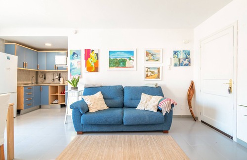 Puerto de Pollensa Apartment | Apartment 'Taiko' in Puerto Pollensa with Private Terrace, Balcony and Wi-Fi