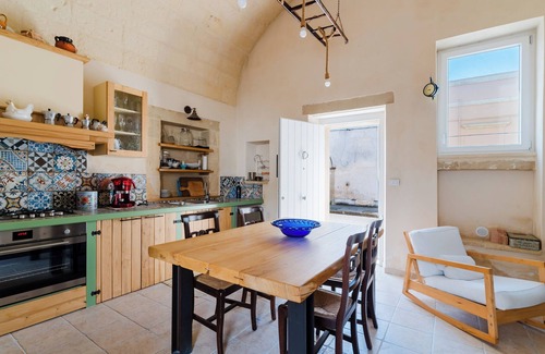Uggiano la Chiesa Apartment | Apartment 'Thalassa' with Shared Terrace, Wi-Fi and Air Conditioning