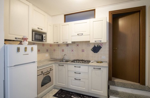 Pallanza Apartment | Apartment the burchiello | 300 meters from the lake | with garage