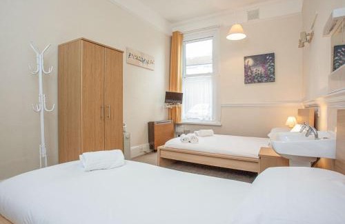 Roundham House | Apartment Three - Uk39836