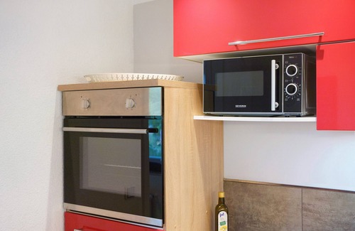 Putbus Apartment | Apartment 'To Hus' with Private Terrace, Private Garden and Wi-Fi