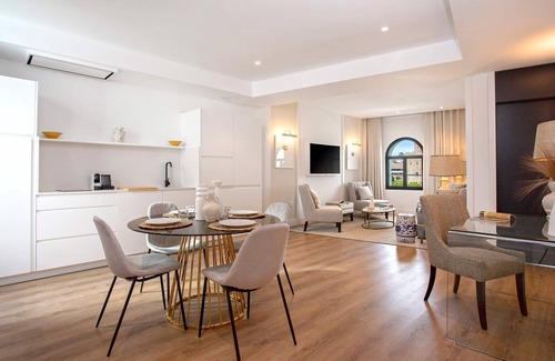 Triana Apartment | Apartment Torre del Oro View. Betis XXI