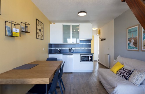 Perros-Guirec Apartment | Apartment 'Ty Fox By Madame Est Servie' with Sea View and Balcony